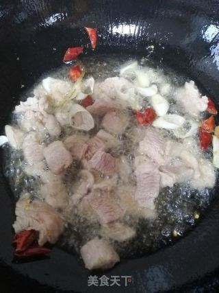 五花肉燉南瓜蕓豆的做法步驟：4