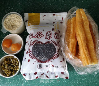 雙糯米蒸飯包油條的做法步驟：1