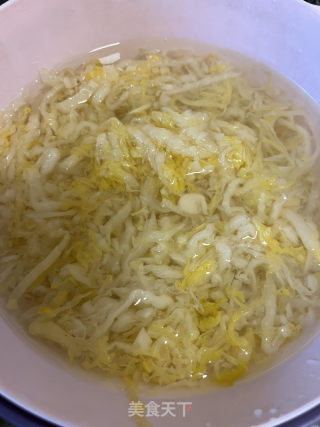 酸菜燉排骨的做法步驟：7