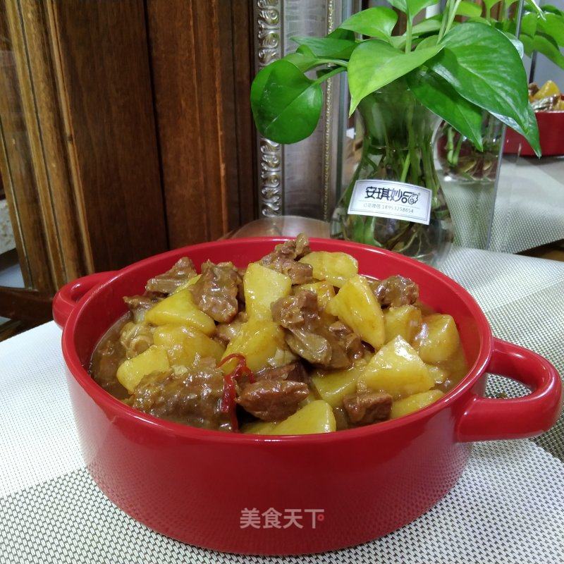 牛肉咖喱燉土豆的做法