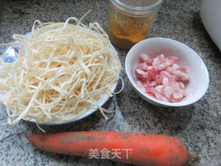 五花肉胡蘿卜咖喱湯面的做法步驟：1