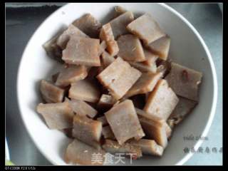 青椒燒燜子的做法步驟：1