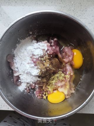 簡易版炸里脊肉片的做法步驟：2