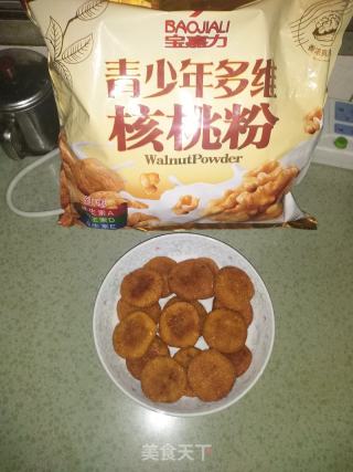 紅薯餅核桃粉的做法步驟：1