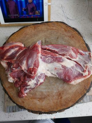 蔥爆羊肉的做法步驟：1