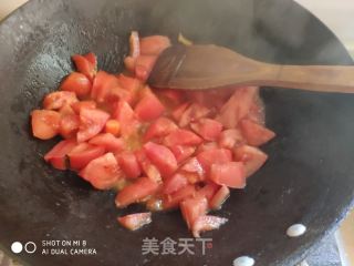 金針菇牛肉湯的做法步驟：4