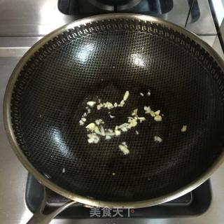 老干媽炒青椒的做法步驟：5