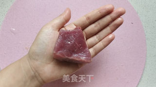 寶寶輔食肉泥家常做法，6個(gè)月+的做法步驟：1