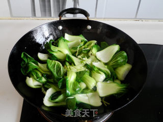 上海青炒海米的做法步驟：4
