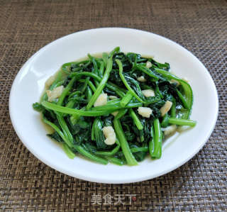 蒜香炒菠菜的做法步驟：6