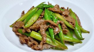 蘆筍炒牛肉的做法步驟：15