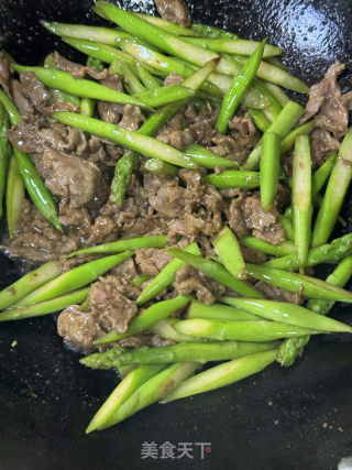 蘆筍炒牛肉的做法步驟：12