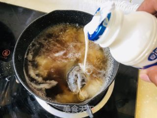 正宗蒙古奶茶的做法步驟：2