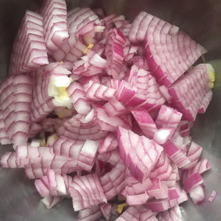 洋蔥丁切法