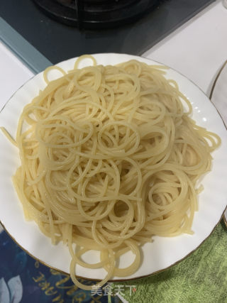 橄欖油意大利面的做法步驟：5