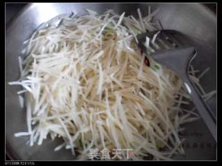 酸辣土豆絲的做法步驟：3