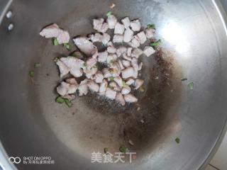 把隔壁的小孩都饞哭了的簡單Q彈的黃瓜豬肉炒意大利面的做法步驟：8