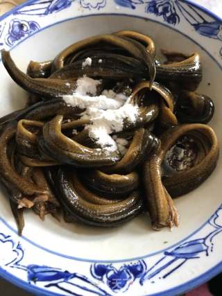 軟兜長魚的做法步驟：3