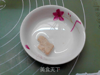 薩拉米披薩的做法步驟：2