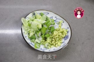 炒苜蓿肉的做法步驟：5