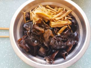 傳統(tǒng)木須肉的做法步驟：5