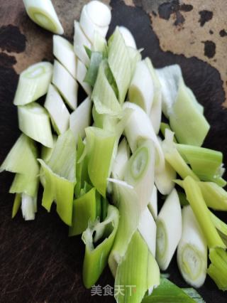豆豉炒大蔥的做法步驟：1