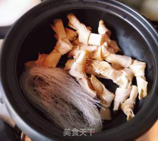 滇味酸菜魔芋粉絲煲的做法步驟：6