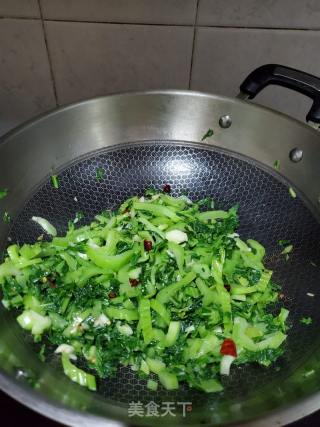 蒜末干辣椒炒芥菜的做法步驟：10