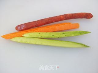 臘腸山藥水果壽司的做法步驟：4