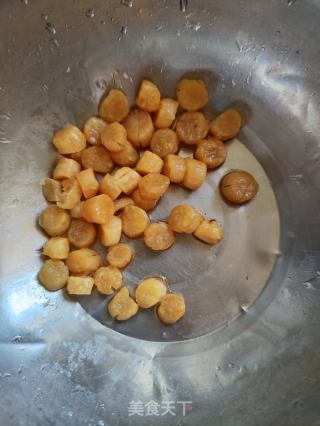 蘿卜瑤柱排骨粥的做法步驟：2