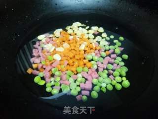菠蘿飯的做法步驟：3
