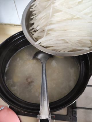 蘿卜瑤柱排骨粥的做法步驟：8