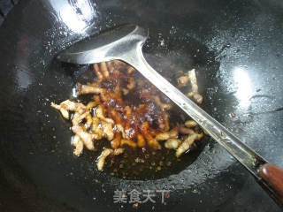 肉絲酸菜炒秀珍菇的做法步驟：5