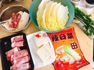 泡菜肥牛的做法步驟：1