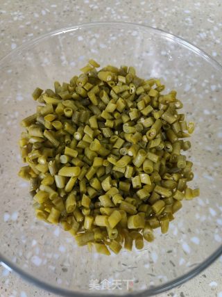 肉末酸豆角的做法步驟：3