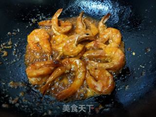 油燜大蝦的做法步驟：9