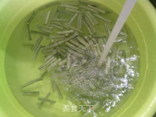 蝦仁炒帶豆的做法步驟：4