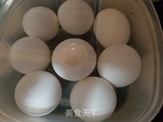 電飯鍋韓式烤雞蛋的做法步驟：1