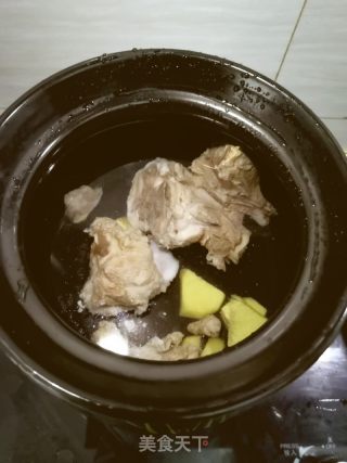 骨頭湯泡炒米的做法步驟：4