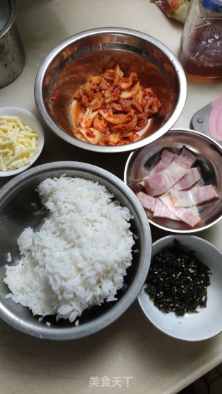 泡菜培根芝士炒飯的做法步驟：4