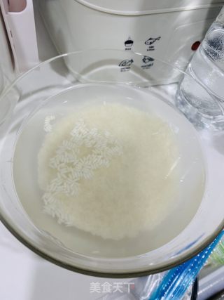 芒果糯米飯的做法步驟：1