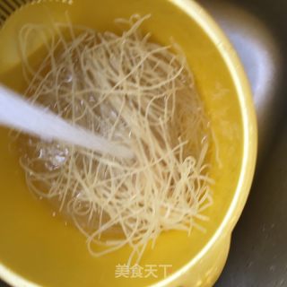 “面食”韓式冷面的做法步驟：2