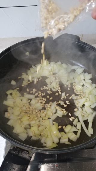 自制羅勒醬意面-便宜好吃的做法步驟：4
