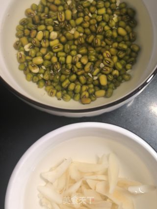 綠豆大米粥的做法步驟：1
