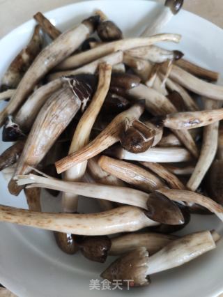 原味荔枝菌的做法步驟：1