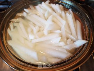 鯽魚蘿卜湯的做法步驟：4