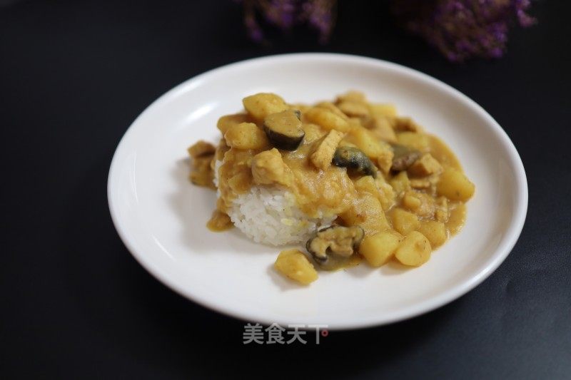 咖喱雞肉土豆拌飯的做法