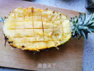 蝦仁菠蘿炒飯的做法步驟：2