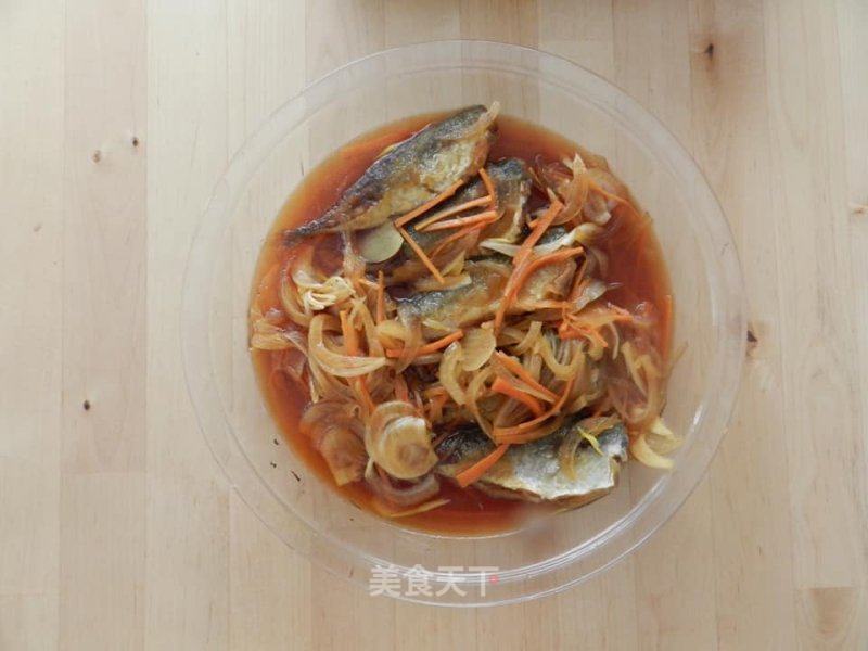 南蠻風(fēng)味腌漬竹莢魚的做法