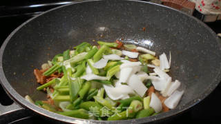 韓醬牛肉炒大蔥的做法步驟：6